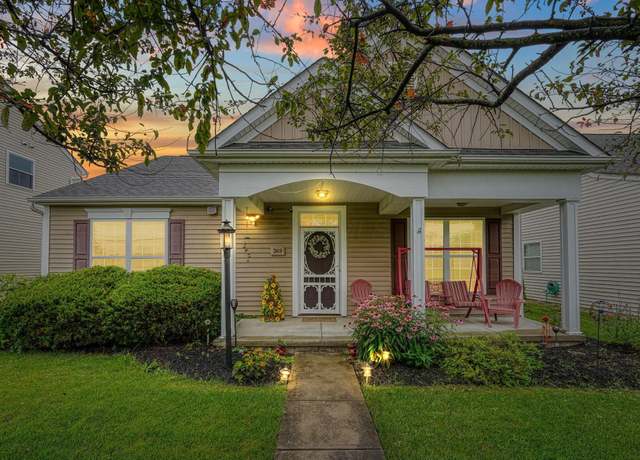 Property at 369 W Waterloo St, Canal Winchester, OH 43110, 3 beds, 2 baths