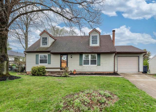 Property at 311 Williamsburg Ln NW, Lancaster, OH 43130, 4 beds, 2 baths
