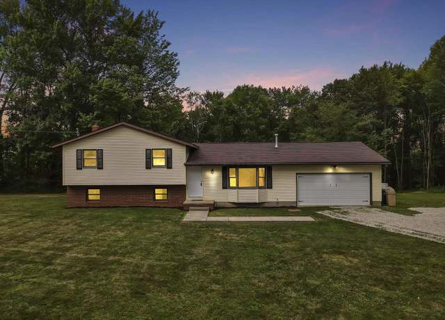 Property at 13590 Sand Hollow Rd, Thornville, OH 43076, 3 beds, 2 baths