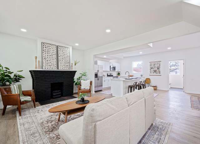 Property at 1474 Hildreth Ave, Columbus, OH 43203, 4 beds, 2.5 baths