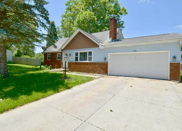 Property at 3728 Greenock Ct, Columbus, OH 43228, 4 beds, 2 baths