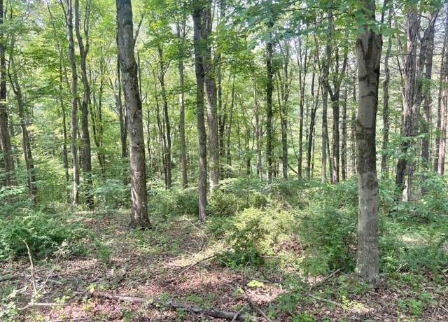 Property at 546 Edgehill Cir, Logan, OH 43138