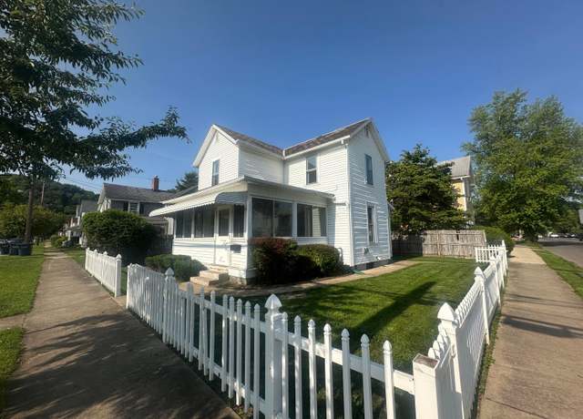 Property at 600 N Maple St, Lancaster, OH 43130, 3 beds, 1 bath