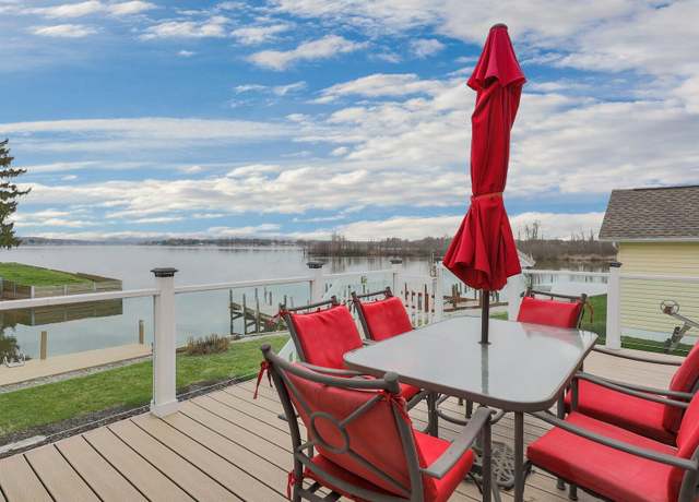 Property at 28 Bay View Dr, Buckeye Lake, OH 43008, 3 beds, 1 bath