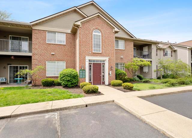 Property at 1987 Berrancher Dr, Columbus, OH 43228, 2 beds, 2 baths