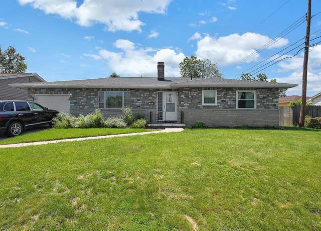 Property at 1067 Bronwyn Ave, Columbus, OH 43204, 3 beds, 2 baths
