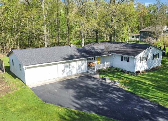 Property at 4905 Babbitt Rd, New Albany, OH 43054, 3 beds, 2 baths