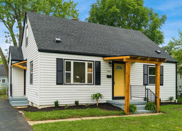 Property at 1265 E North Broadway St, Columbus, OH 43224, 4 beds, 2 baths