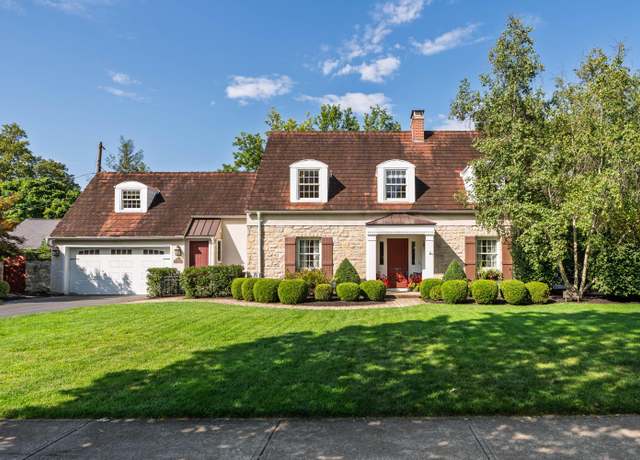 Photo of 2285 Coventry Rd, Upper Arlington, OH 43221