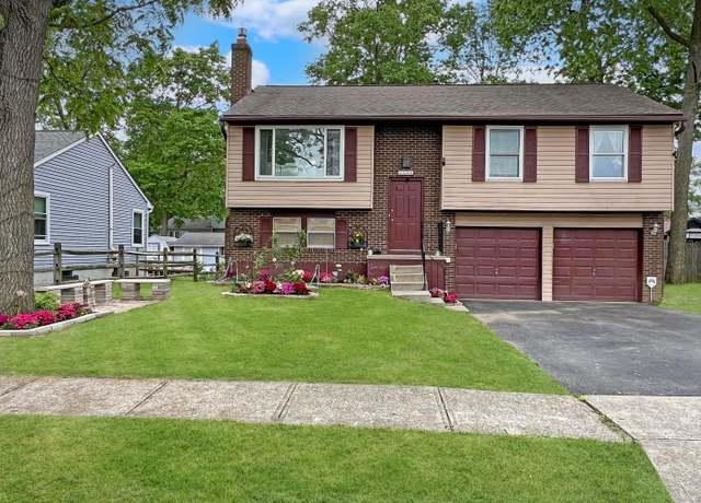 Property at 6024 Winterberry Dr, Galloway, OH 43119, 3 beds, 1.5 baths