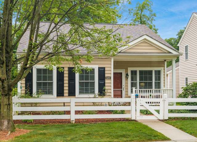 Property at 2491 Round Rock Dr, Columbus, OH 43219, 2 beds, 2 baths