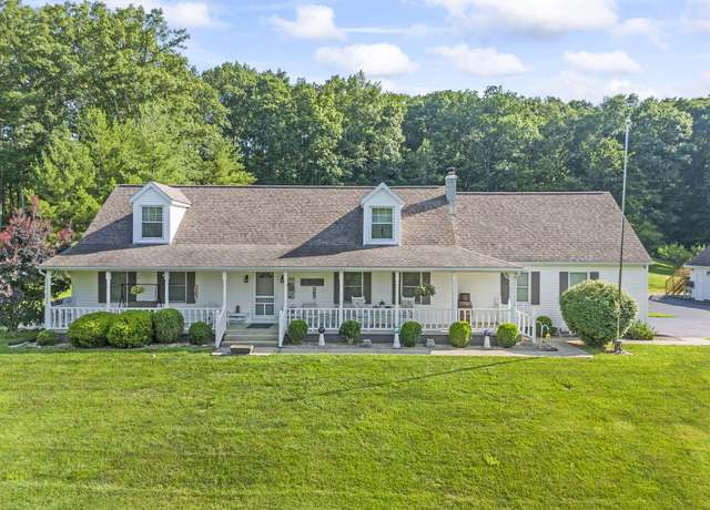 Property at 147 England Hollow Rd, Chillicothe, OH 45601, 3 beds, 2.5 baths