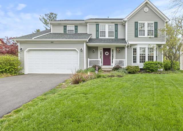 Property at 618 Colony Dr, Westerville, OH 43081, 4 beds, 2.5 baths