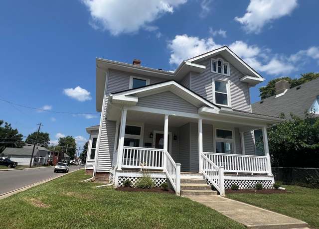 Property at 704 E Market St, Washington Court House, OH 43160, 3 beds, 2.5 baths