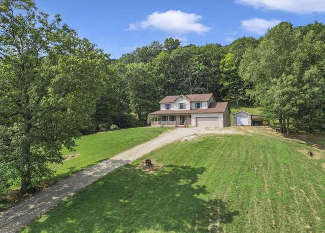 Property at 1171 Brown Hollow Rd, Chillicothe, OH 45601, 4 beds, 2.5 baths