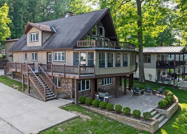Property at 489 Lakeview Heights Dr, Howard, OH 43028, 3 beds, 3 baths