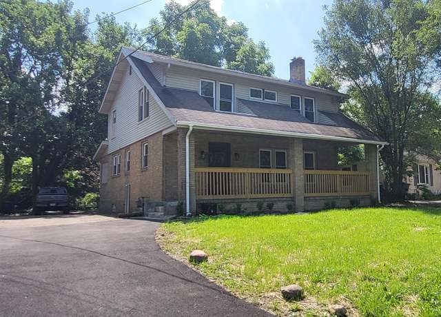Property at 984 N Nelson Rd, Columbus, OH 43219, 3 beds, 2.5 baths