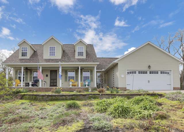 Property at 1649 Loudon St, Granville, OH 43023, 3 beds, 2.5 baths