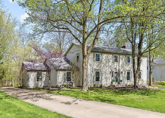 Property at 2483 Victoria Pkwy, Hudson, OH 44236, 4 beds, 2.5 baths