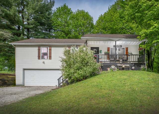 Property at 1601 Apple Valley Dr, Howard, OH 43028, 4 beds, 3 baths