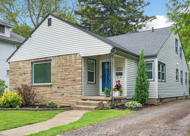 Property at 590 N 21st St, Newark, OH 43055, 3 beds, 2.5 baths