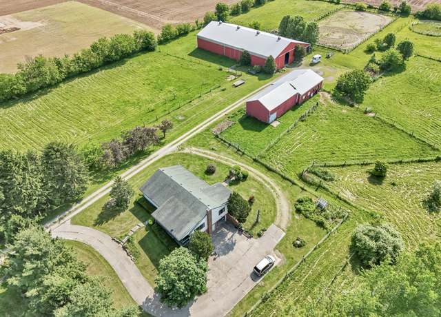 Property at 1210 Nash Rd, Xenia, OH 45385, 3 beds, 2.5 baths