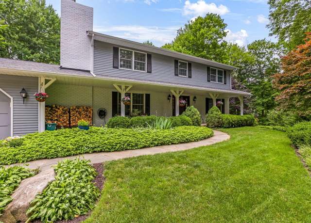 Property at 2211 Welsh Hills Rd NE, Granville, OH 43023, 4 beds, 2.5 baths