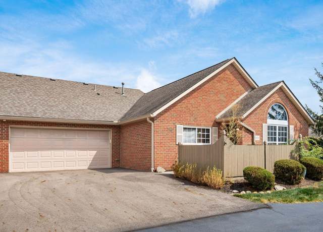 Photo of 6808 Newrock Dr #18, New Albany, OH 43054