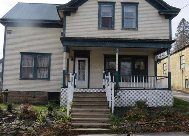 Property at 104 Jefferson St, Belmont, OH 43718, 3 beds, 1 bath