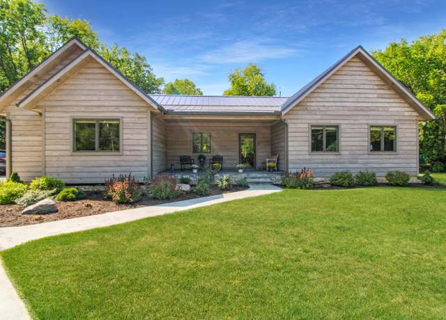 Property at 4488 E Weyhe Rd, Port Clinton, OH 43452, 3 beds, 2.5 baths