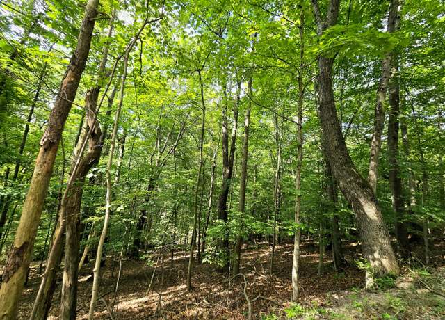 Property at 1756 Mohican Ln, Hide A Way Hills, OH 43107