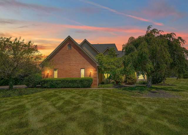 Property at 11092 Red Fox St, Canal Winchester, OH 43110, 4 beds, 2.5 baths