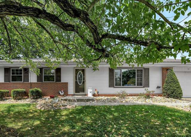 Property at 19 Valley View Dr, Newark, OH 43055, 3 beds, 2 baths