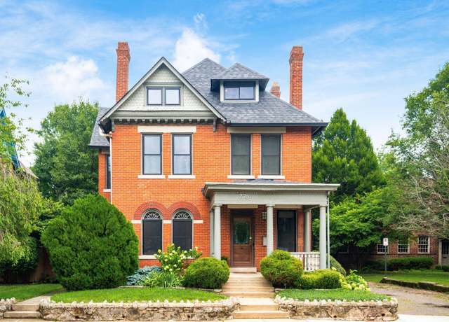Property at 776 Oak St, Columbus, OH 43205, 4 beds, 3.5 baths