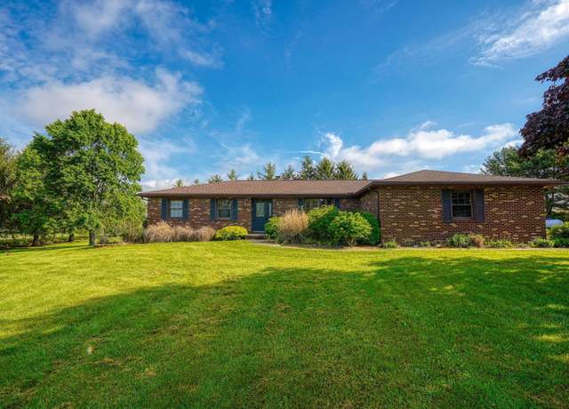 Property at 7704 Old Tarlton Pike, Circleville, OH 43113, 4 beds, 2.5 baths