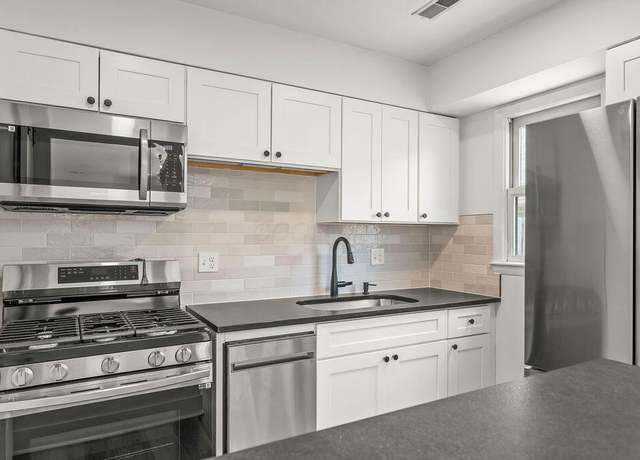 Property at 251 E Kossuth St Unit A, Columbus, OH 43206, 2 beds, 1 bath