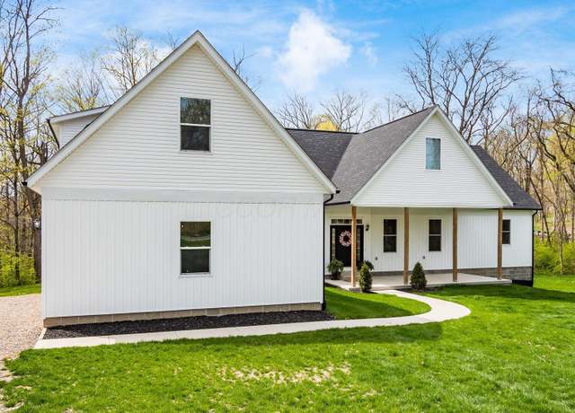 Property at 11790 Avondale Rd E, Thornville, OH 43076, 4 beds, 3.5 baths