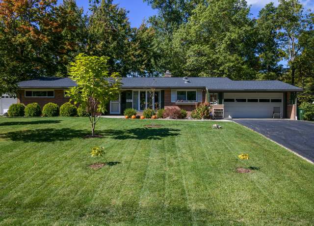 Property at 509 Hickory Dr, Marysville, OH 43040, 4 beds, 2.5 baths