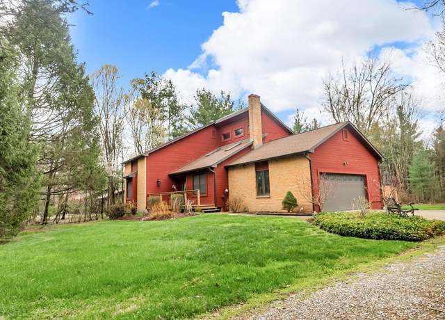 Property at 4240 Harlem Rd, Galena, OH 43021, 4 beds, 2.5 baths