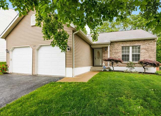 Property at 1472 Tall Meadows Dr, Columbus, OH 43223, 3 beds, 2 baths