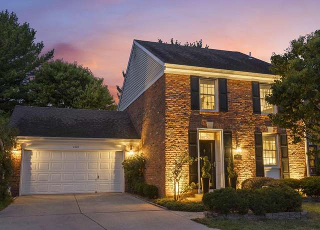 Property at 2328 Sedgwick Dr, Upper Arlington, OH 43220, 3 beds, 2.5 baths