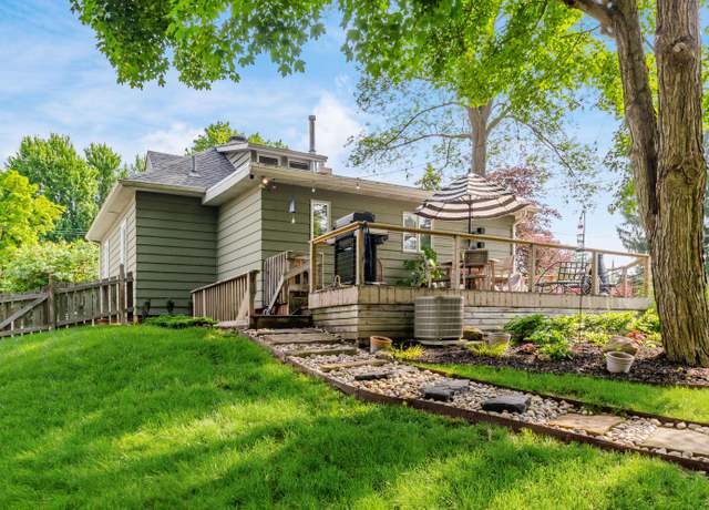 Photo of 55 W Walnut St, Westerville, OH 43081