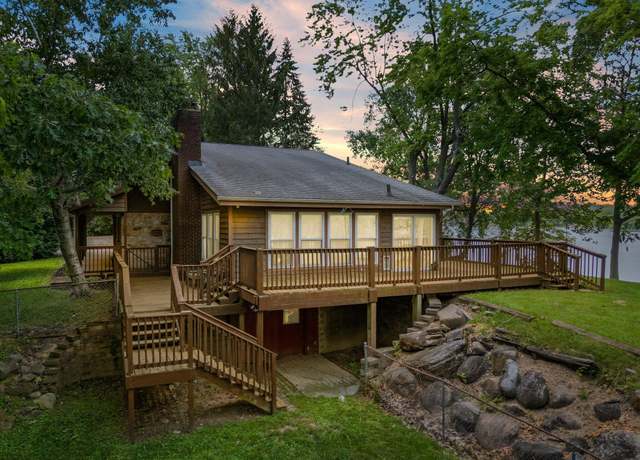 Property at 1400 E Choctaw Dr, London, OH 43140, 3 beds, 3.5 baths