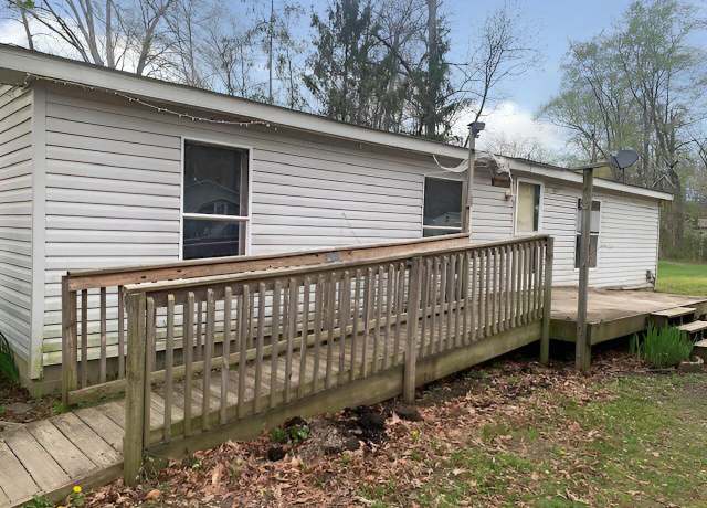 Property at 12047 Beech Trl, Hillsboro, OH 45133, 3 beds, 2 baths
