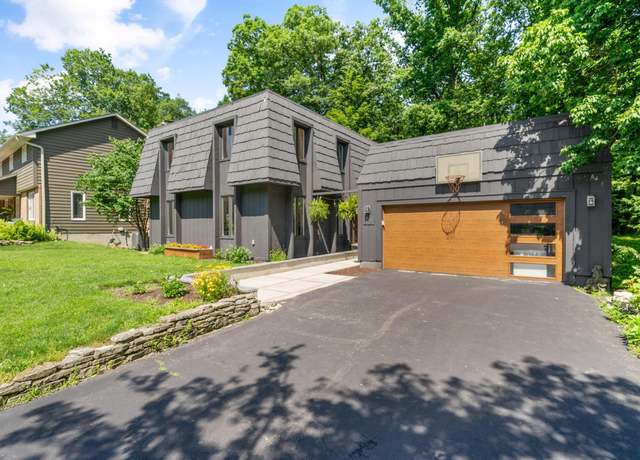 Property at 8121 Blind Brook Ct, Columbus, OH 43235, 4 beds, 3.5 baths
