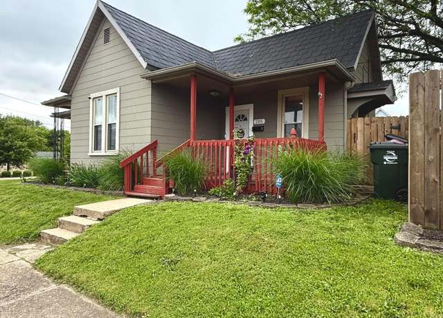 Property at 205 Walnut St, Circleville, OH 43113, 2 beds, 1 bath