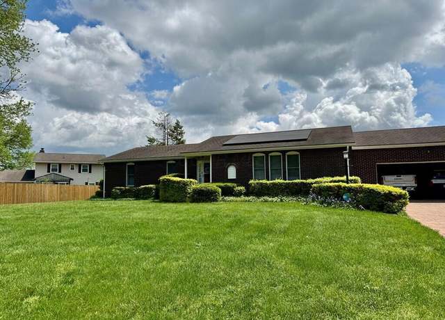 Property at 6 Oakwood Dr, Chillicothe, OH 45601, 4 beds, 4 baths