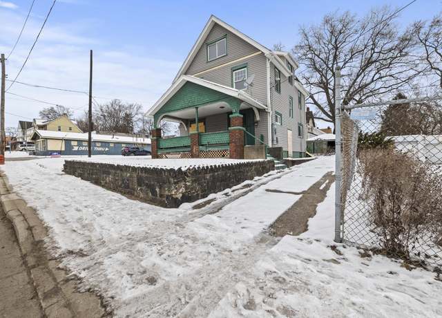 Property at 1726 Mahoning Ave, Youngstown, OH 44509, 4 beds, 2 baths