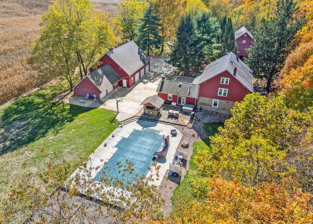 Property at 1444 Blue Jay Rd, Heath, OH 43056, 4 beds, 2.5 baths
