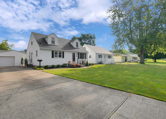 Property at 1822 Wacker Dr, Lancaster, OH 43130, 3 beds, 2 baths